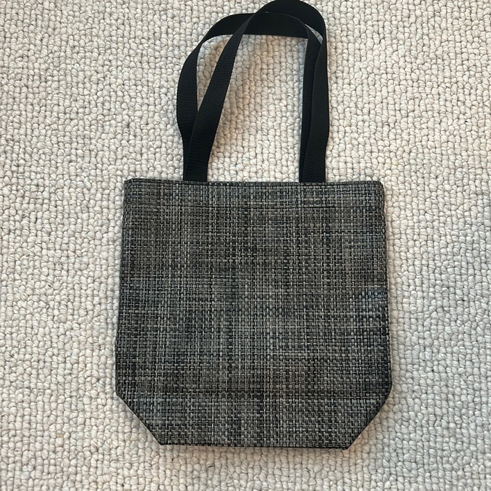 Chilewich woven tote - like new